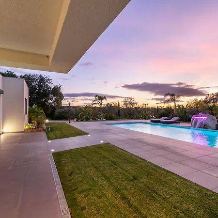 Lea Villa Algoz