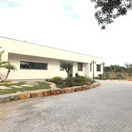 Villa Lea Algoz
